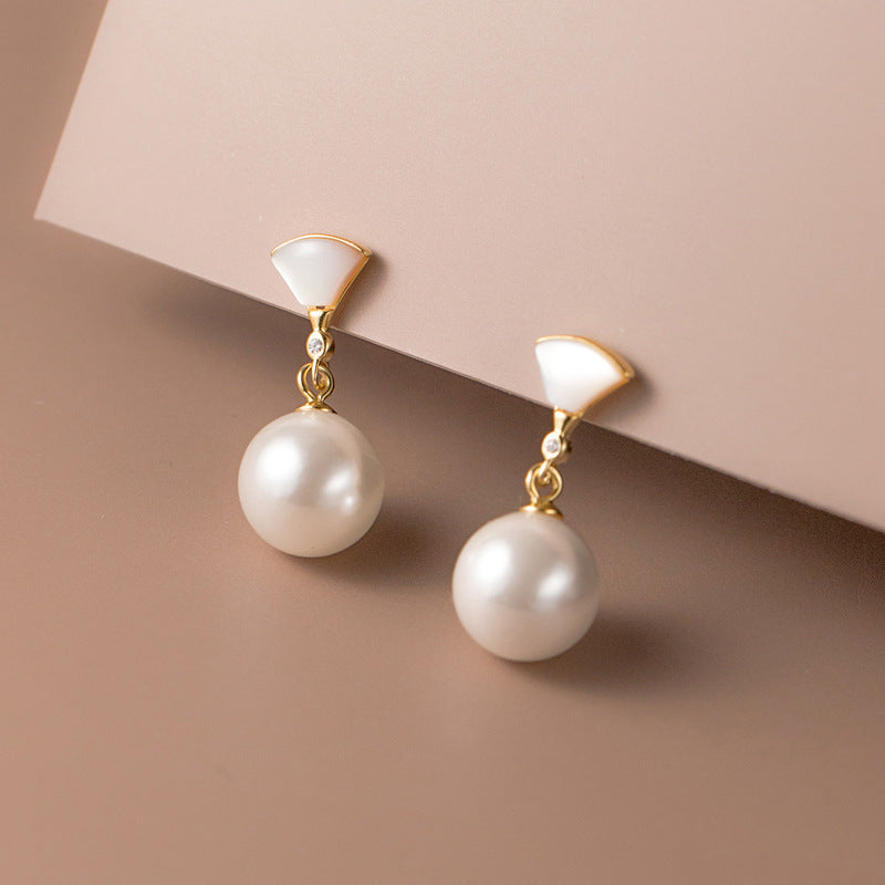 Eleganta silverpärlörhängen