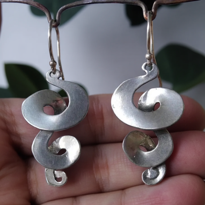 Silver Vintage Spiralörhängen