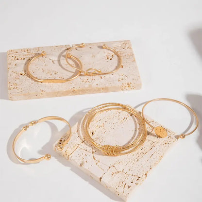 Elegant gyllene armbandsset 