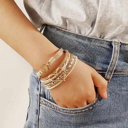 Bohemiskt läderarmband i flera lager 