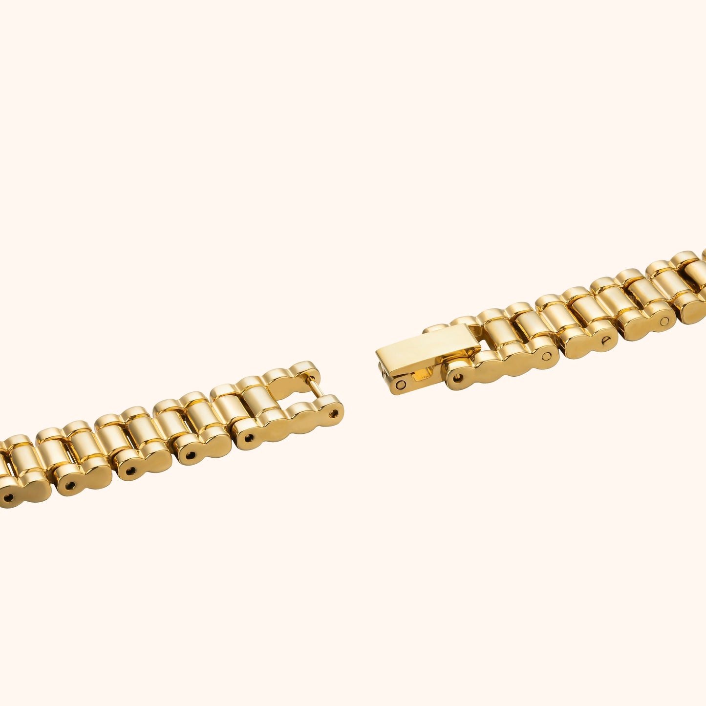 Guldfärgad fyrkantig armbandsklocka