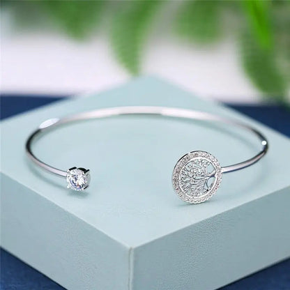 Justerbart armband med livets träd-design 