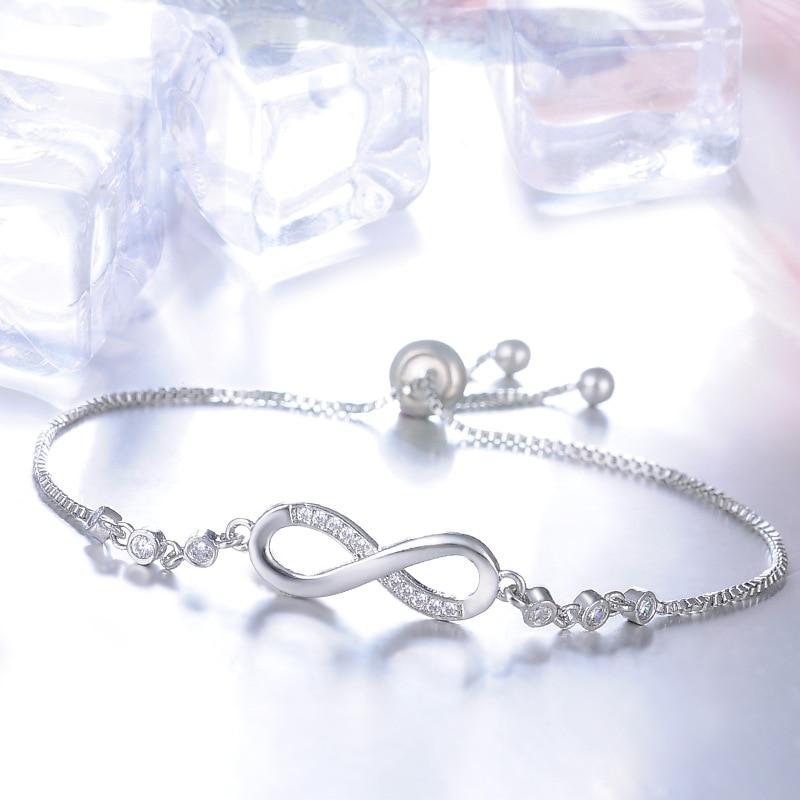 Justerbart silverarmband med oändlighetssymbol 
