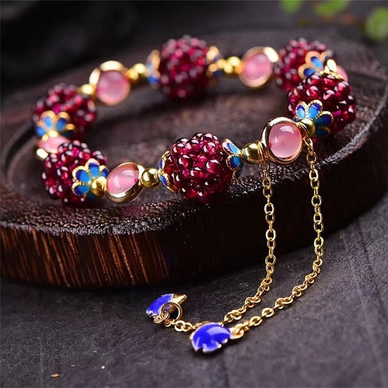 Armband med naturstensbär 