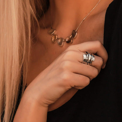 Elegant vintage silverring