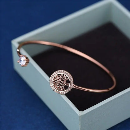 Justerbart armband med livets träd-design 