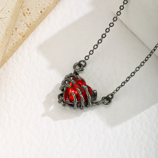 Bergqvist™ | Gothic Heart Pendant Necklace