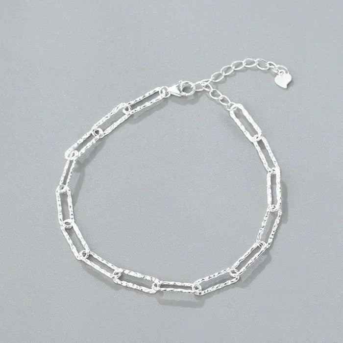 Armband med stjärntofs och kristall 