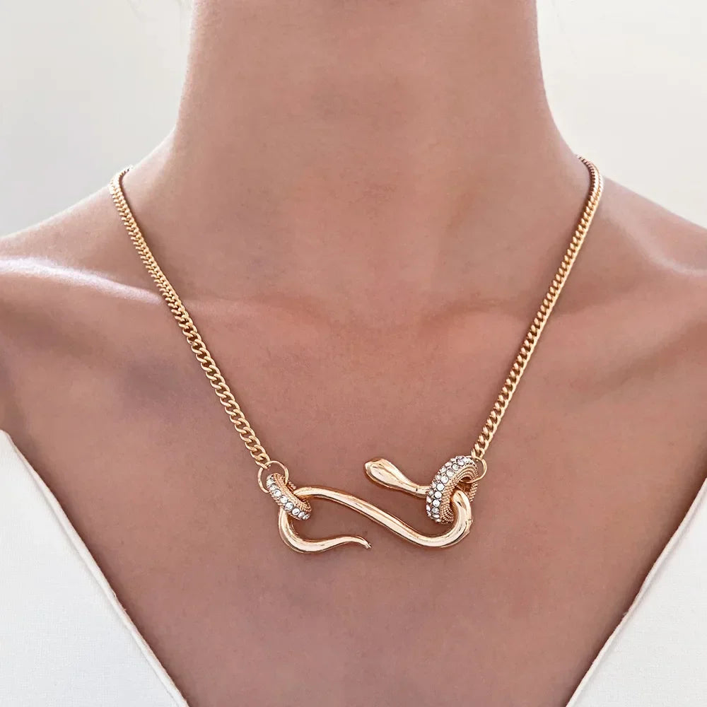 Bergqvist™ | Snake Wrap Necklace