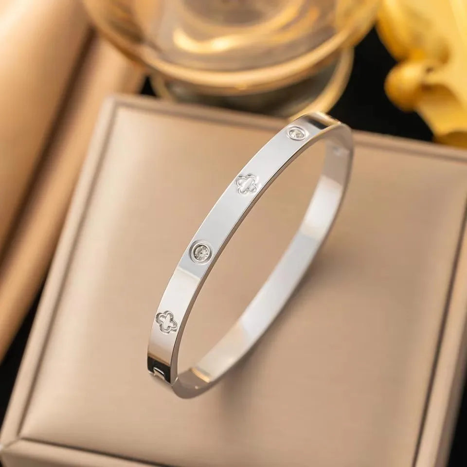 Eleganta kristallarmband
