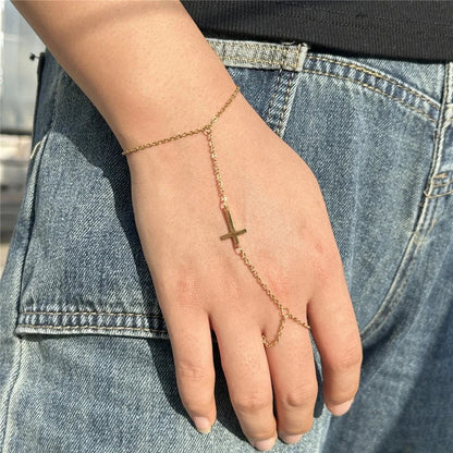 Armband med kors i guld