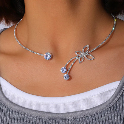 Kristallblommande chokerhalsband