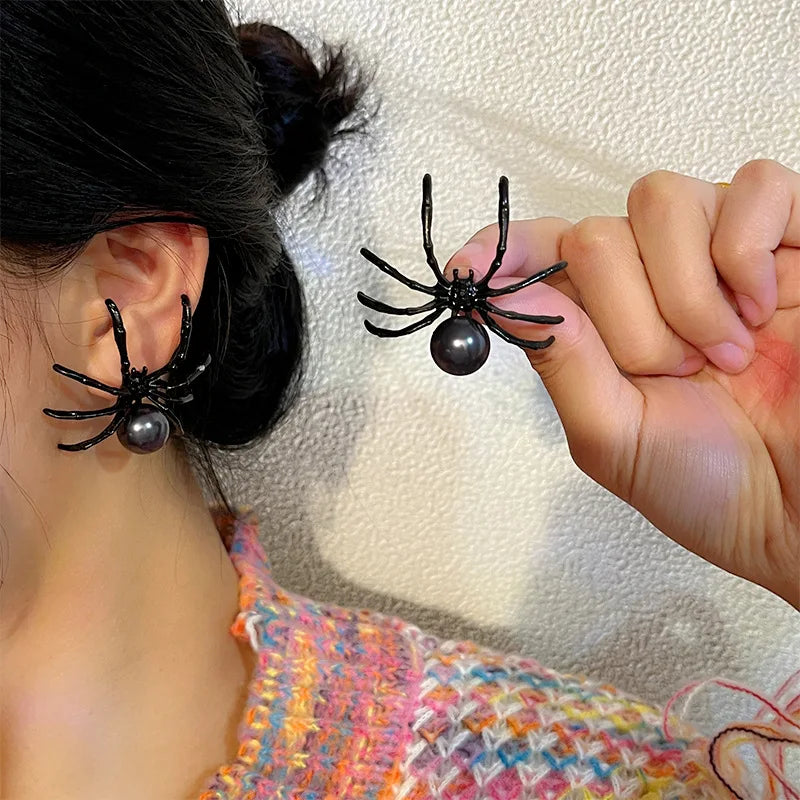 Bergqvist™ | Black Spider Pearl Earrings