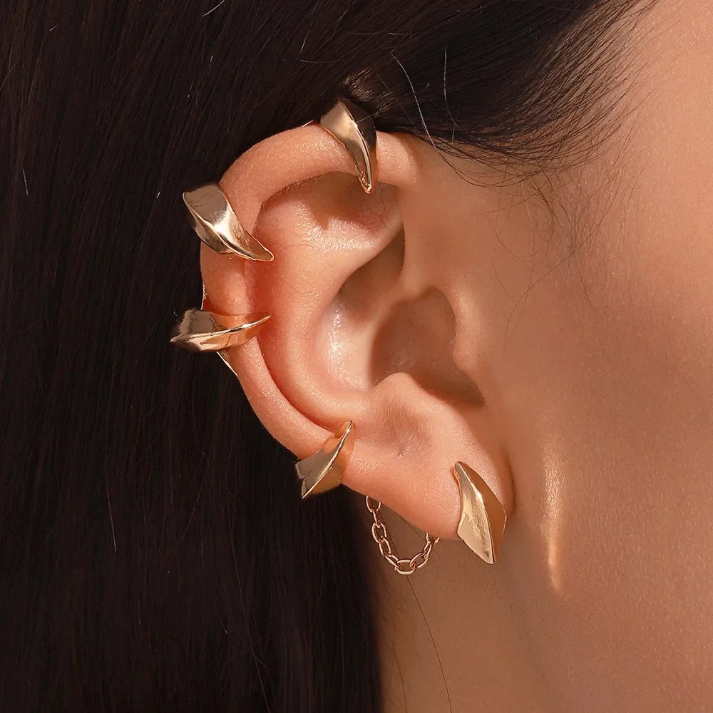 Bergqvist™ | Golden Bramble Spine Ear Cuff