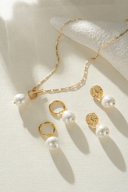 Elegant gyllene pärlhalsband