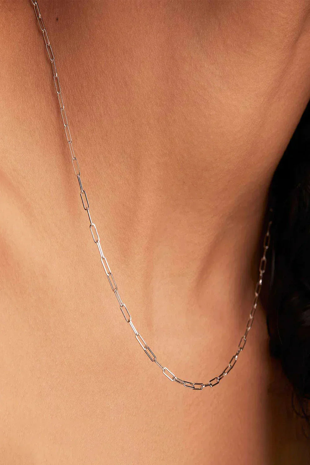 Archen Elegant Kedjehalsband | Vitt Guld