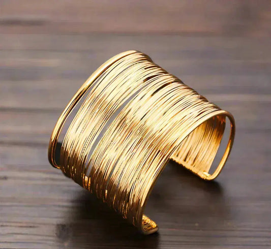Elegant guldarmband 